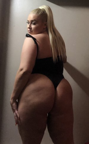 Luce-marie adult dating in Huntington